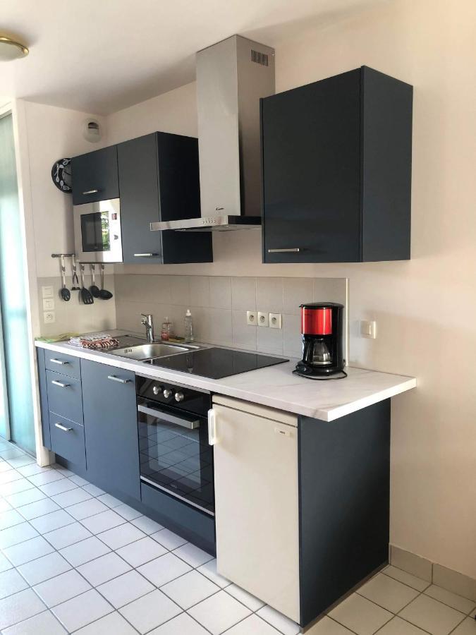 Anselme, F2 Duplex Avec Cour Commune Et Proche De La Mer ,2 Ver-sur-Mer Exterior photo