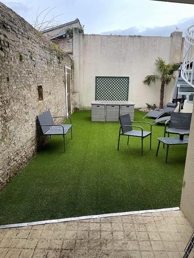 Anselme, F2 Duplex Avec Cour Commune Et Proche De La Mer ,2 Ver-sur-Mer Exterior photo